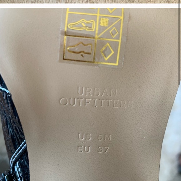 UO western cowgirl boots - Picture 2 of 7